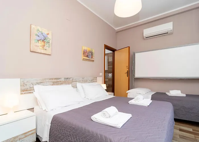 Le Sirene Хостел *