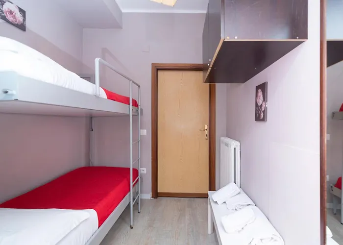 Le Sirene Хостел *